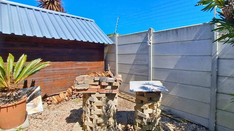 3 Bedroom Property for Sale in Heiderand Western Cape